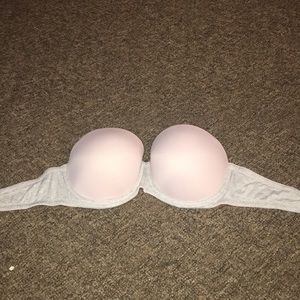 Victoria’s Secret strapless bra